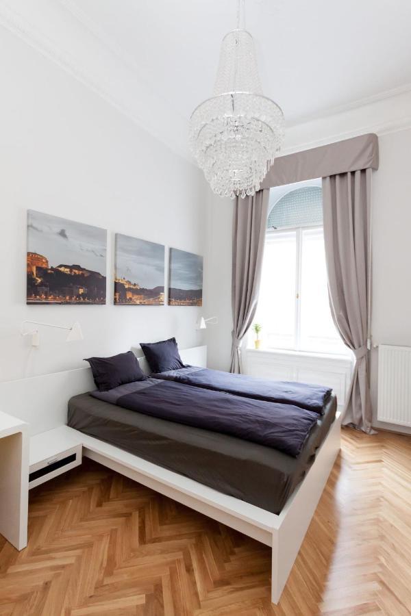Bpr Sophisticated Astoria Suite With Balcony Budapešť Exteriér fotografie